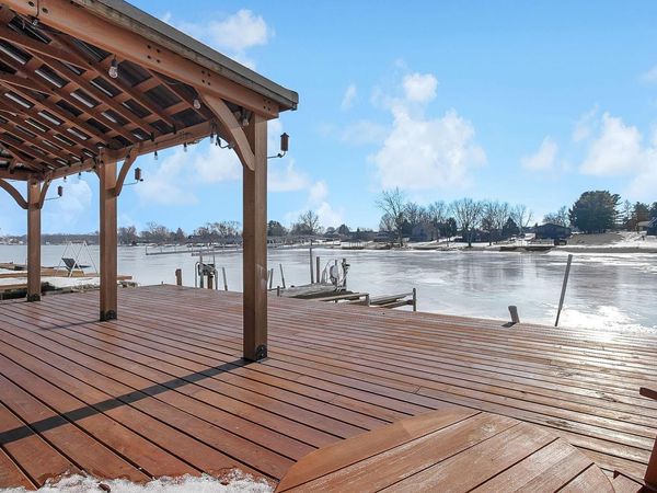 2571 W Choctaw Drive, London, OH 43140