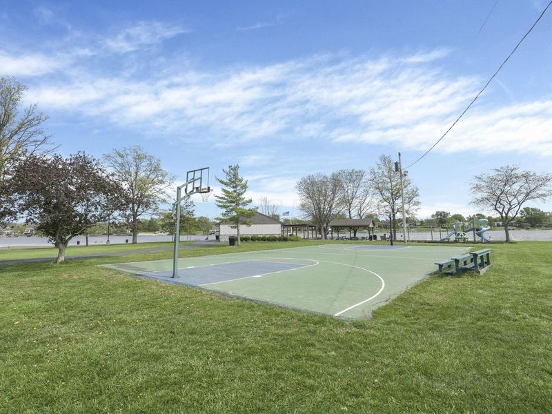 2571 W Choctaw Drive, London, OH 43140 Photo 38