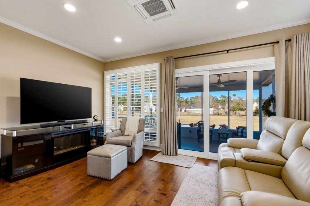 113 Highmeadow Ln. Photo 9