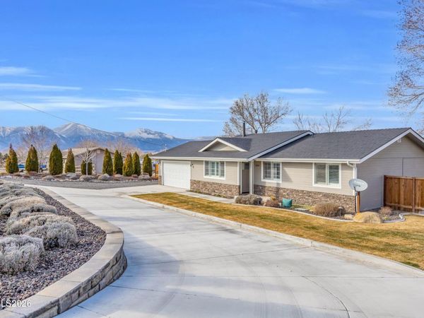 1564 Shirley Street, Minden, NV 89423