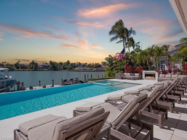 440 Spring Line DR, NAPLES, FL 34102