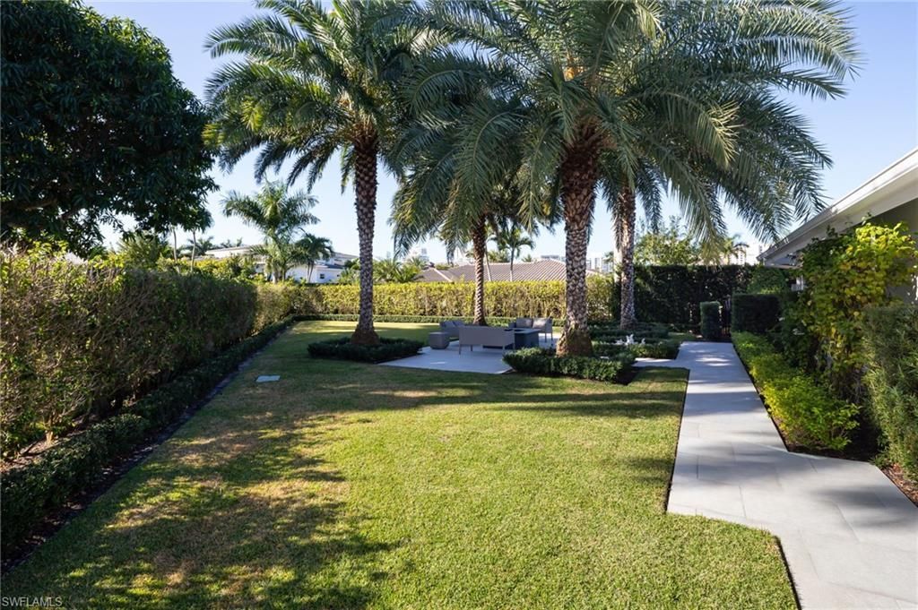 512 Neapolitan Ln, Naples, FL 34103 Photo