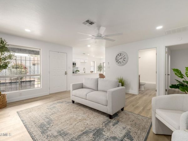 9015 W ELM Street, Unit 8, Phoenix, AZ 85037