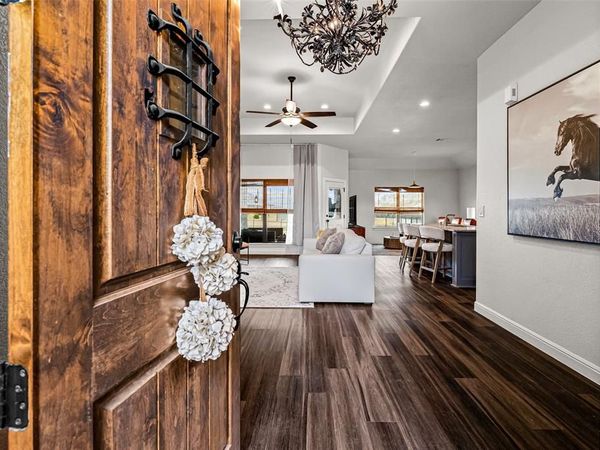 1306 E Apache Trail, Granbury, TX 76048