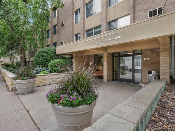 1770 Bryant Avenue S, Unit 109, Minneapolis, MN 55403