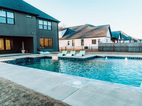 7800 South Shoreline Blvd, Benton, AR 72019