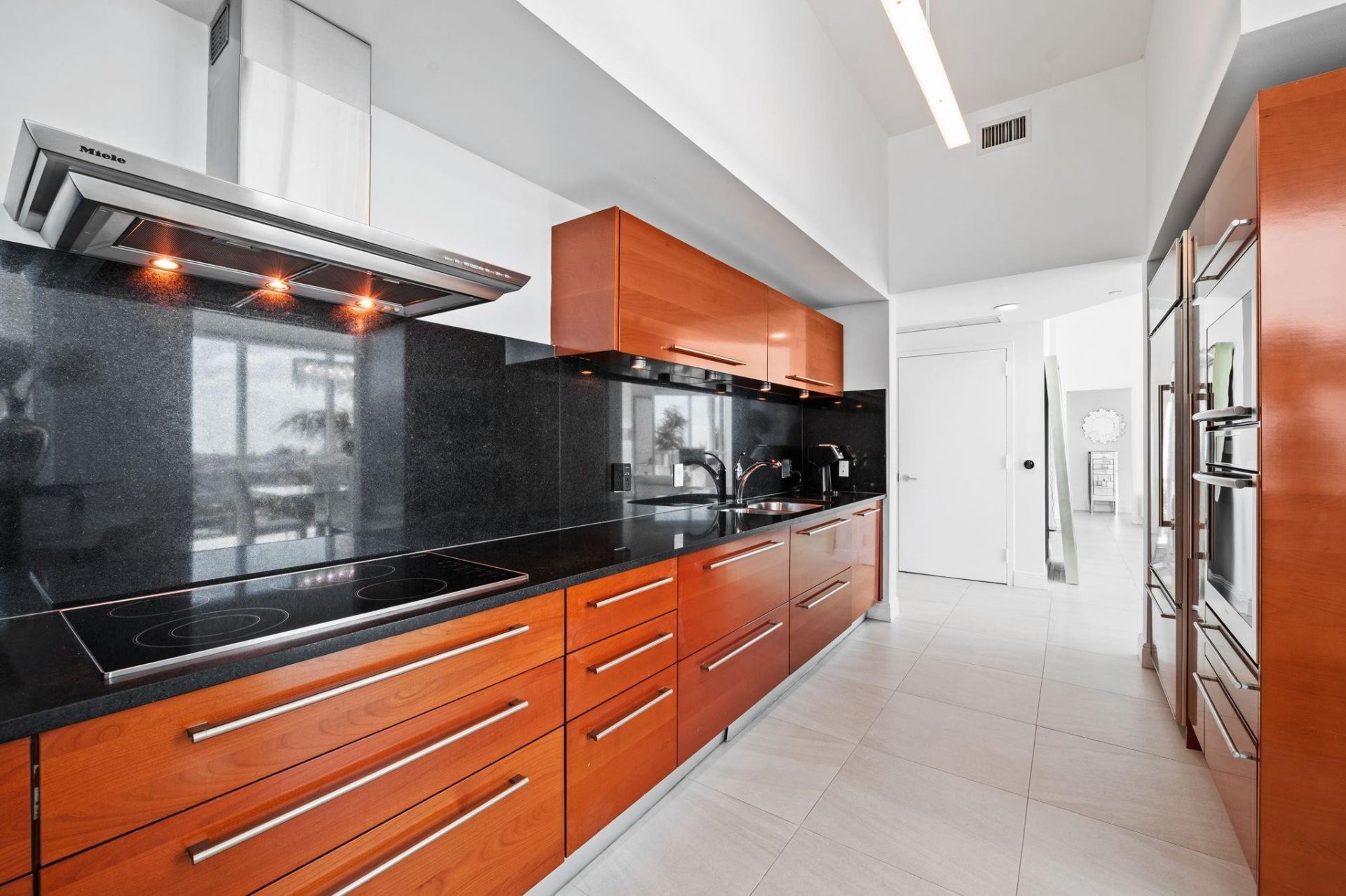 101 S Fort Lauderdale Beach Boulevard, Unit 607, Fort Lauderdale, FL 33316 Photo
