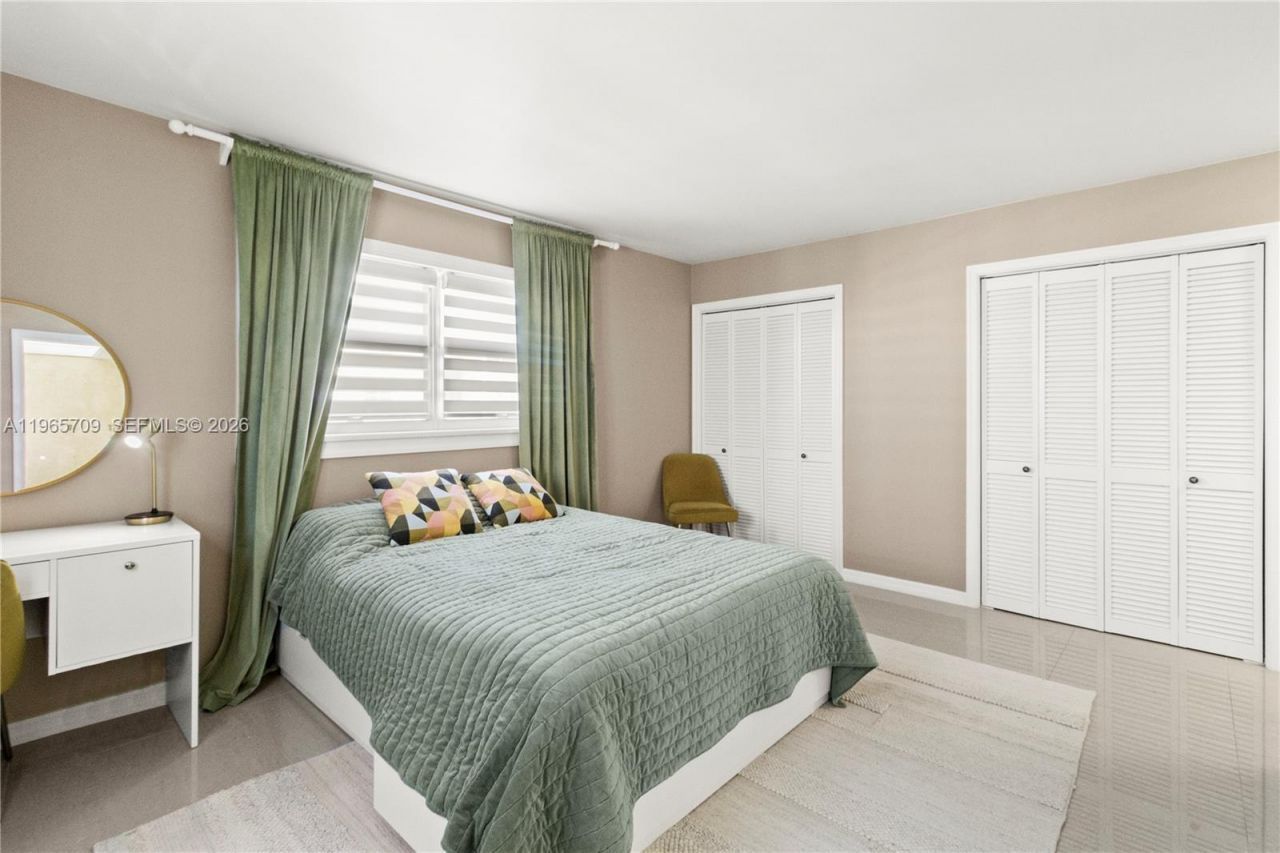 301 NE 14th Ave , Unit 601, Hallandale Beach, FL 33009 Photo