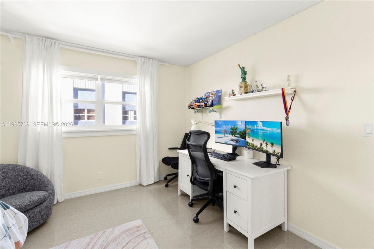 301 NE 14th Ave , Unit 601, Hallandale Beach, FL 33009 Photo