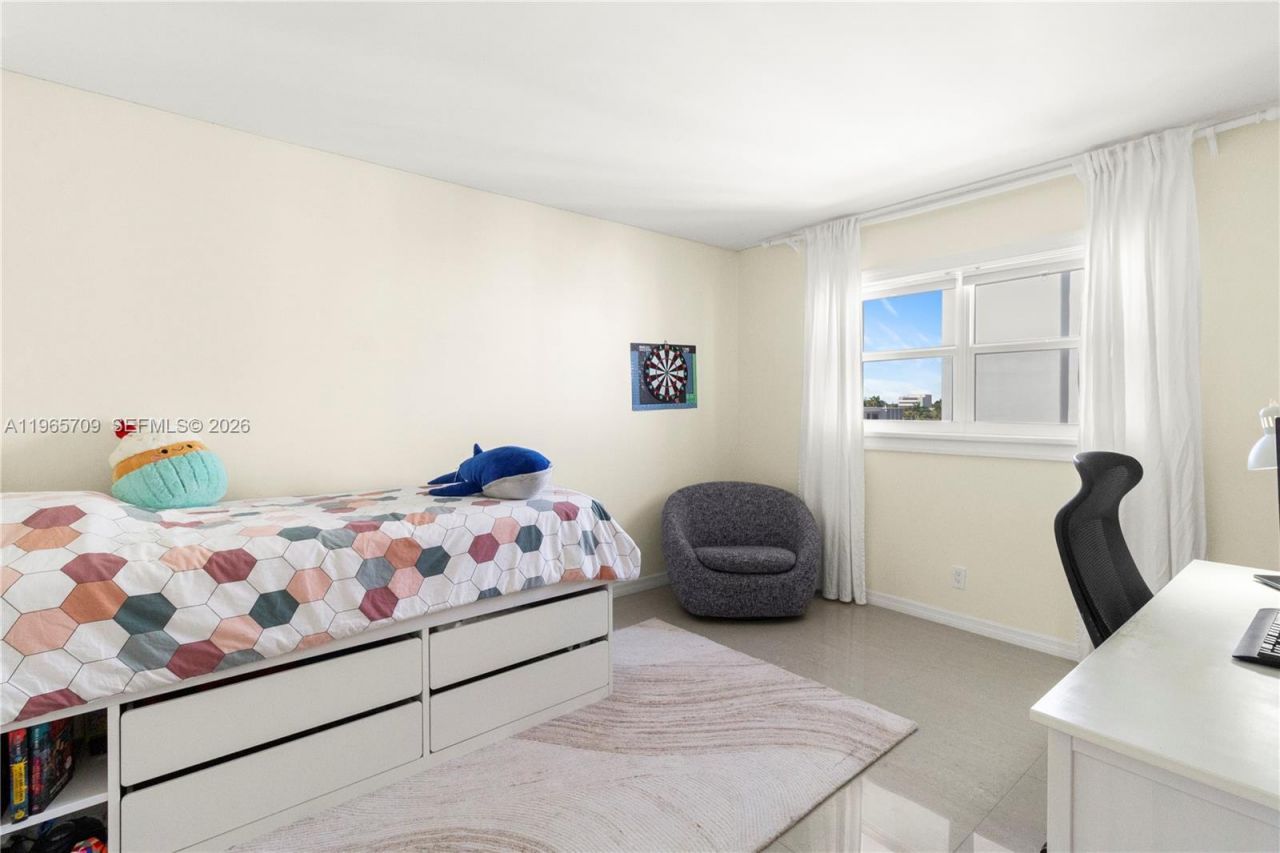 301 NE 14th Ave , Unit 601, Hallandale Beach, FL 33009 Photo