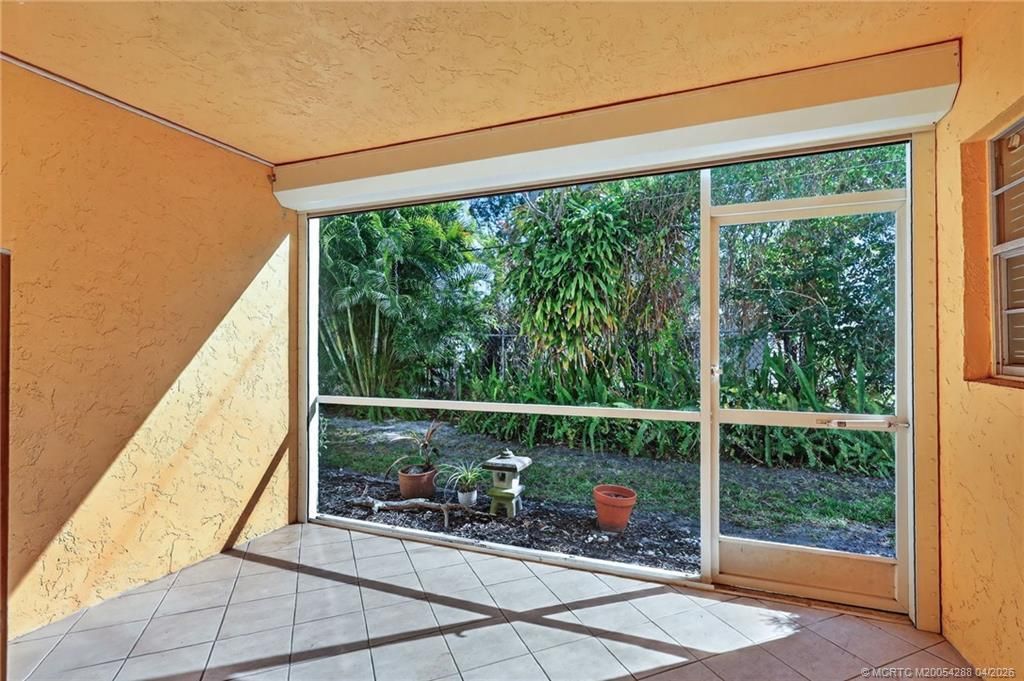 2950 SE Ocean Boulevard, Unit 12-2, Stuart, FL 34996 Photo