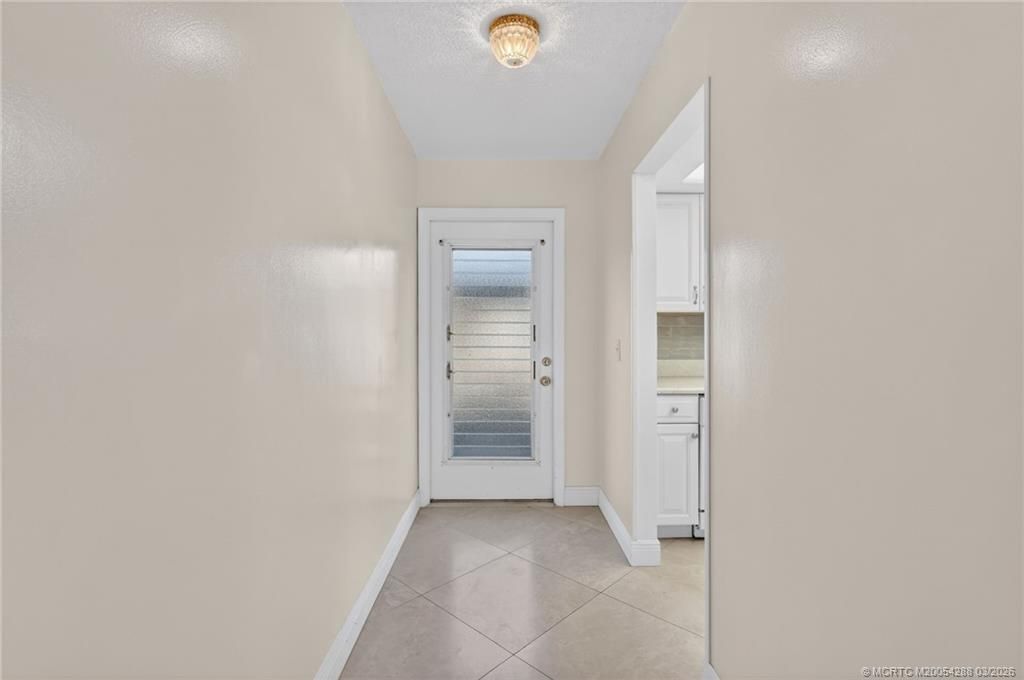 2950 SE Ocean Boulevard, Unit 12-2, Stuart, FL 34996 Photo