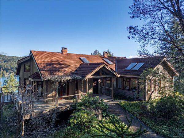 5718 Canal Rd, Pender Island, BC V0N 2M1