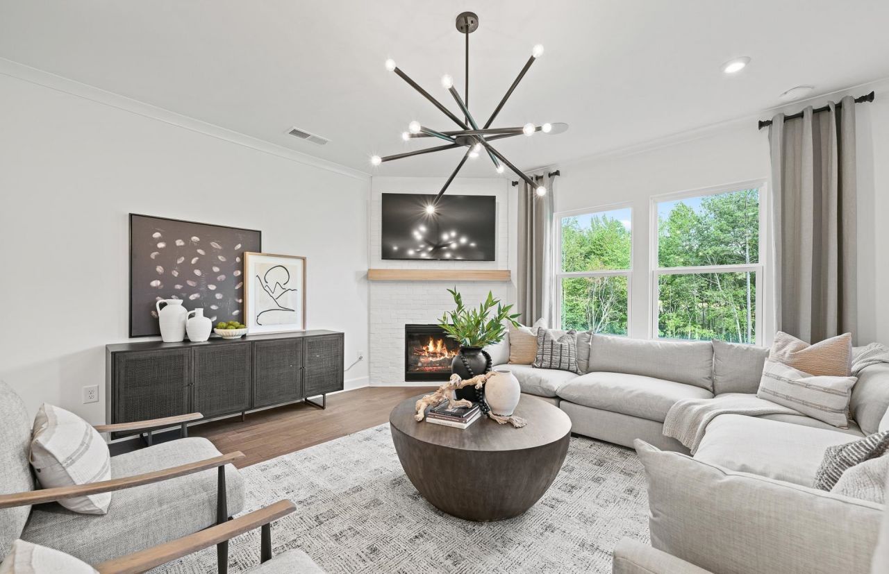 9413 Summer Pl. Photo 4