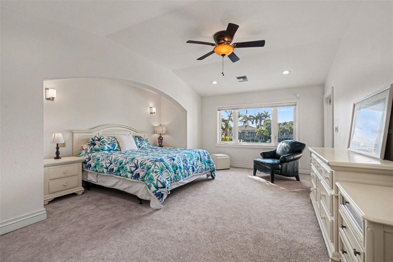 840 3rd Avenue S, Tierra Verde, FL 33715 Photo