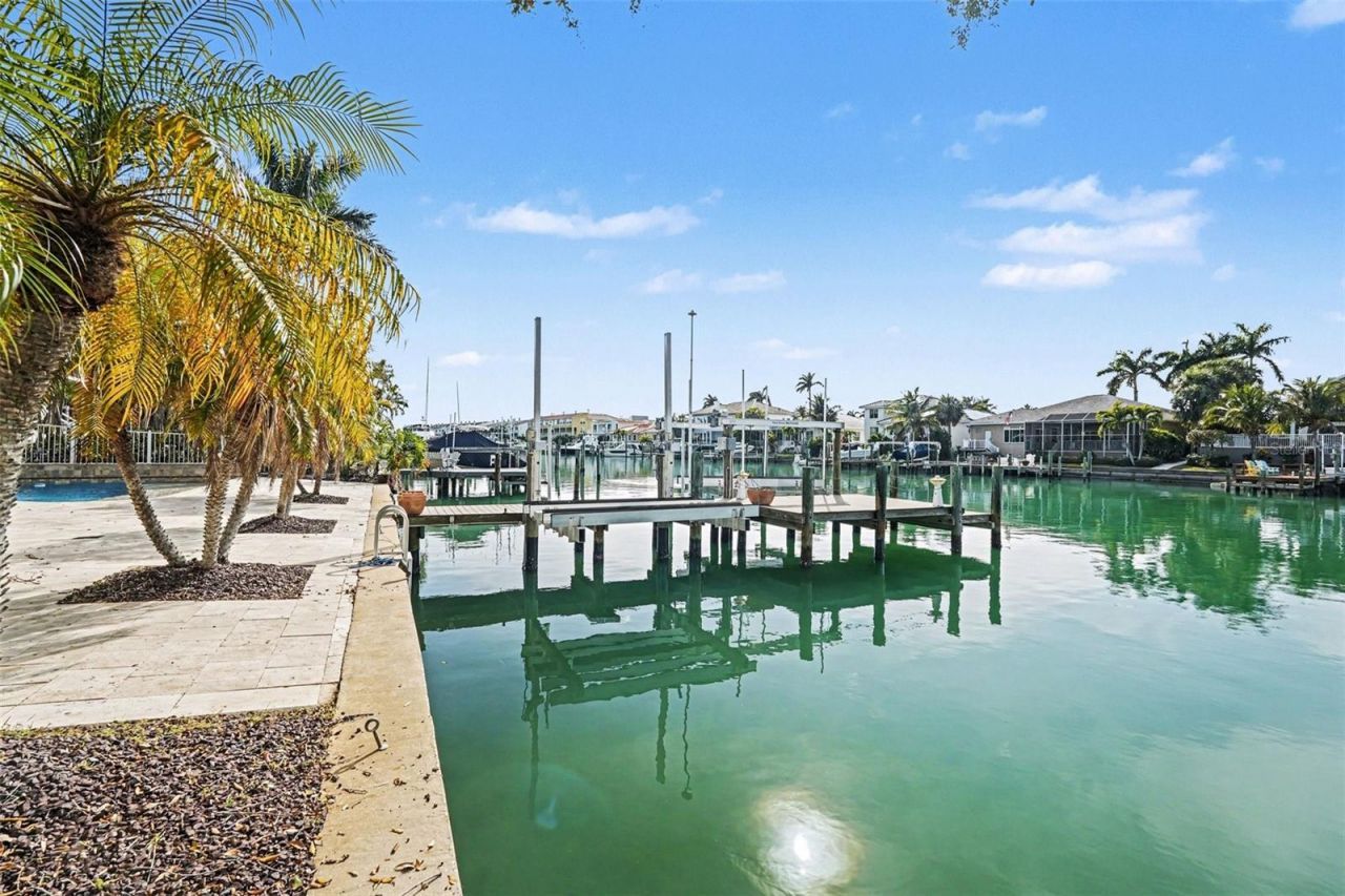 840 3rd Avenue S, Tierra Verde, FL 33715 Photo