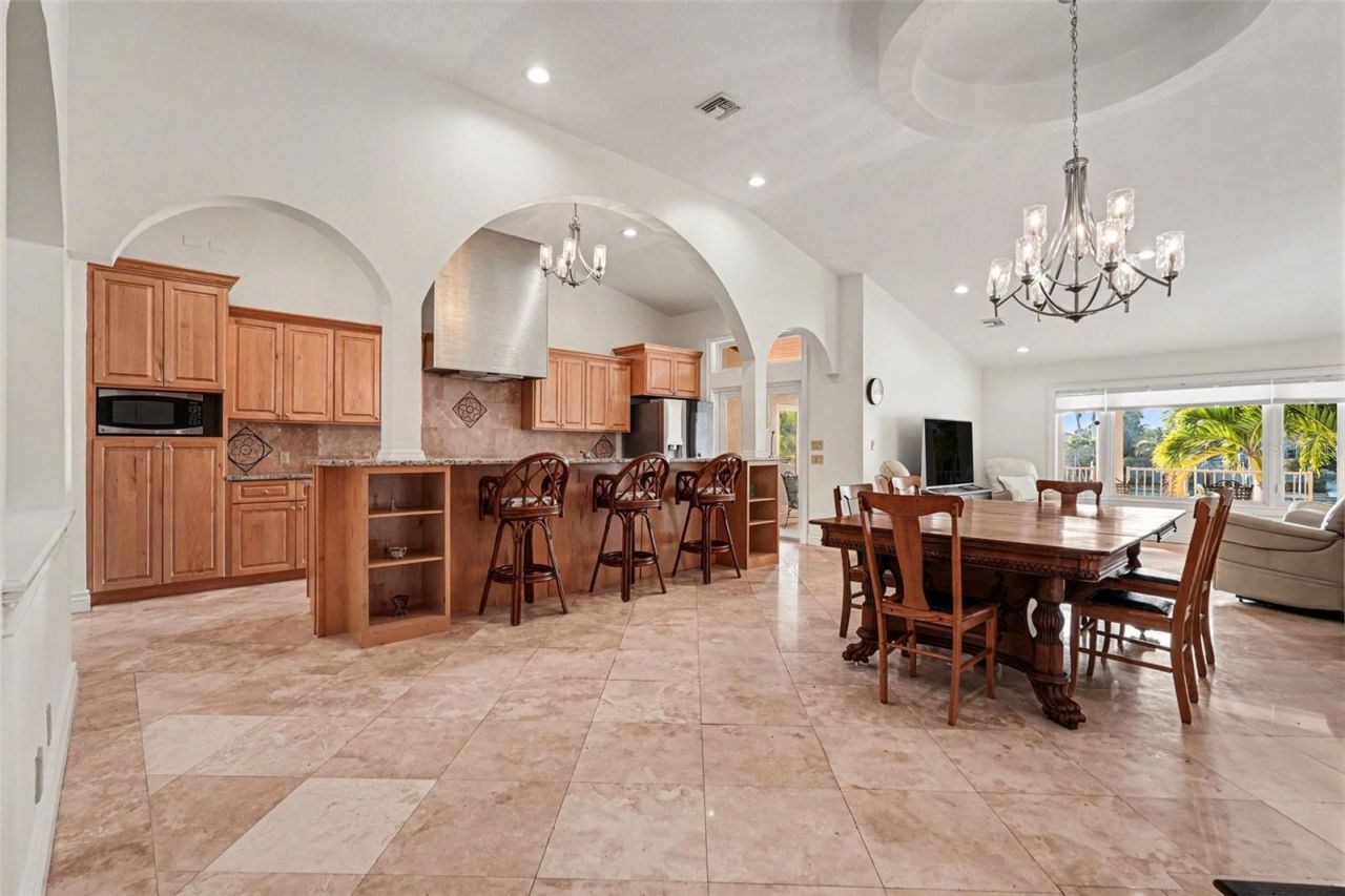 840 3rd Avenue S, Tierra Verde, FL 33715 Photo