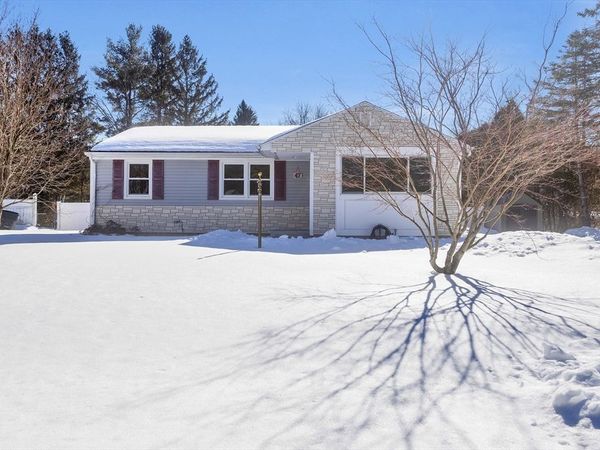 47 Campbell Dr, Easthampton, MA 01027