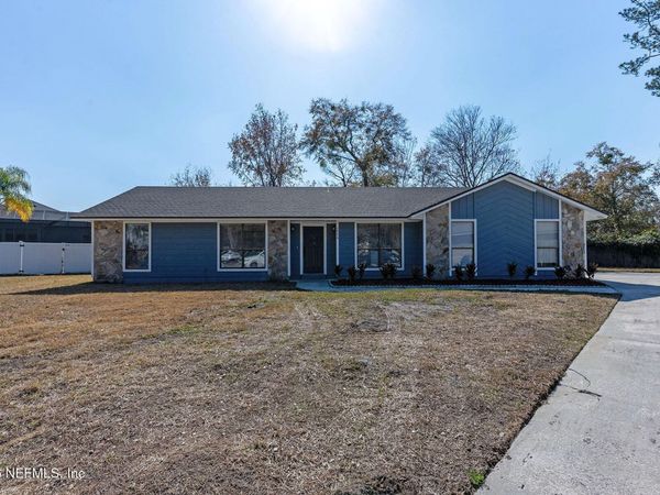 5046 NAVIA Court, Fleming Island, FL 32003