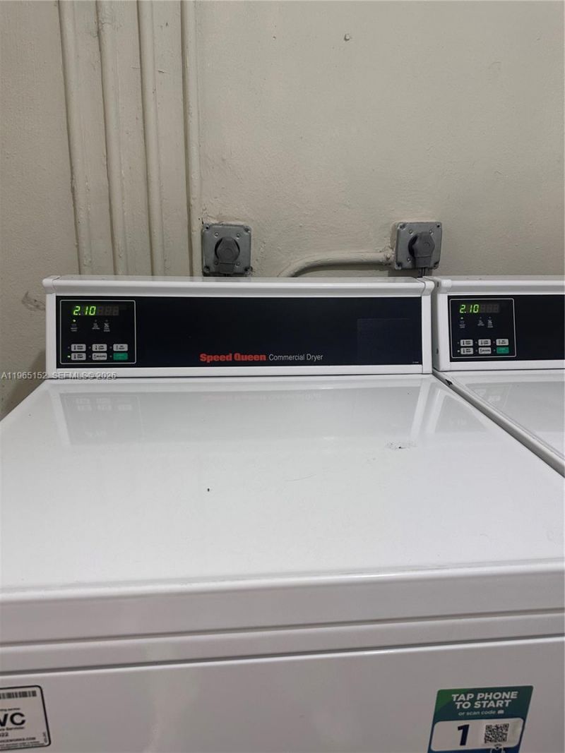 1530 NE 191st St, Unit 145, Miami, FL 33179 Photo