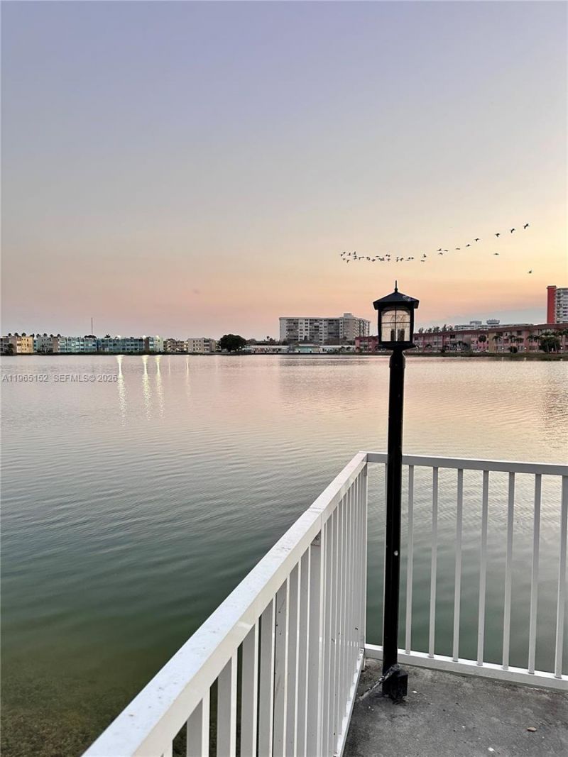 1530 NE 191st St, Unit 145, Miami, FL 33179 Photo