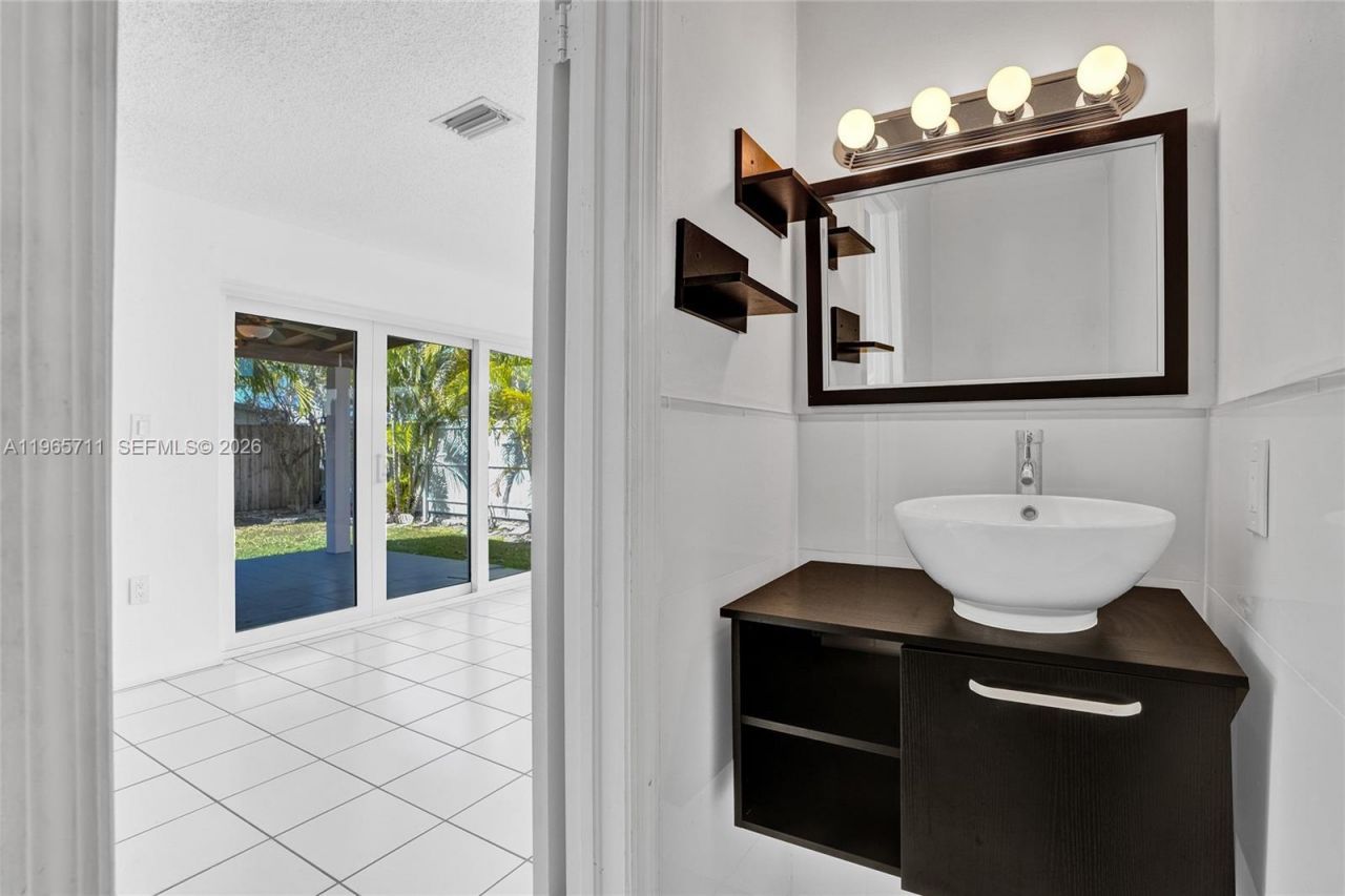 15502 SW 137th Pl, Miami, FL 33177 Photo