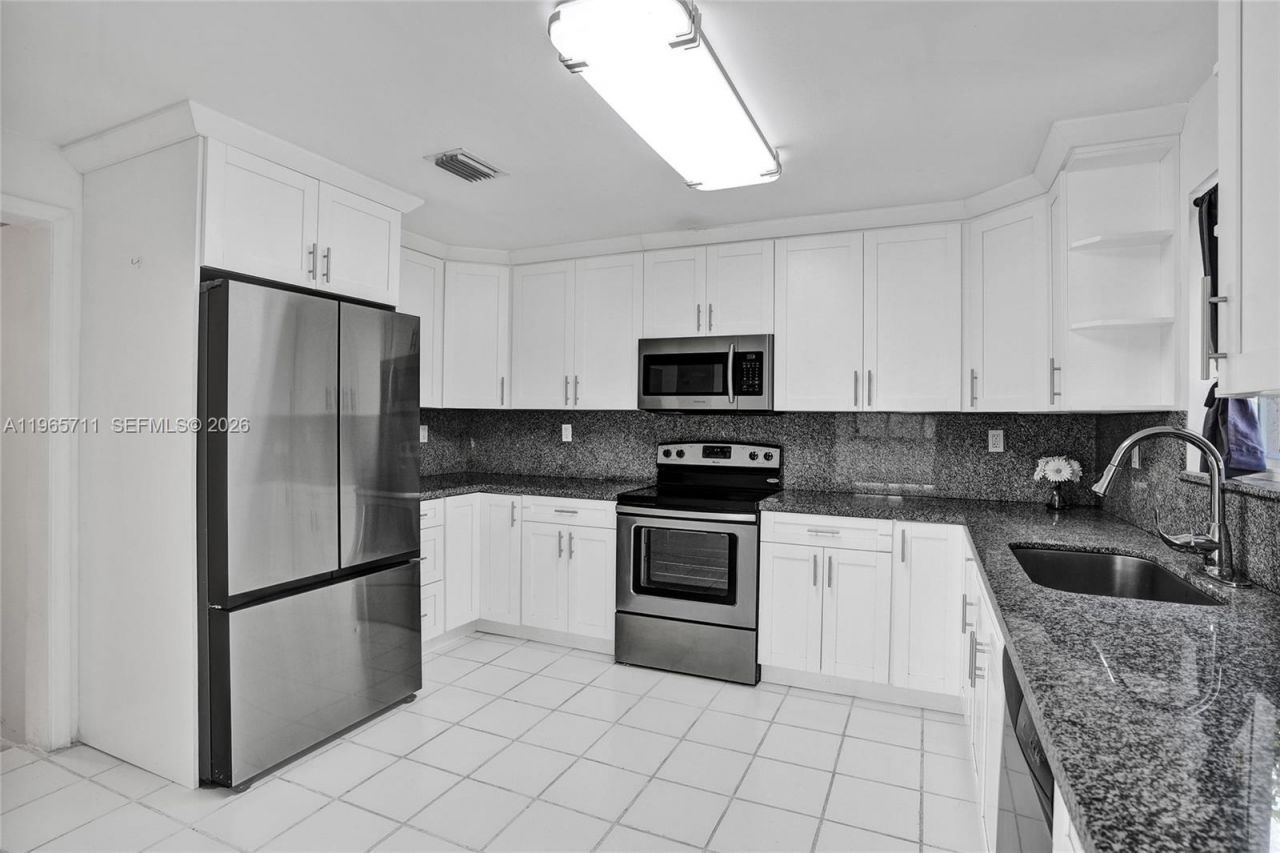 15502 SW 137th Pl, Miami, FL 33177 Photo