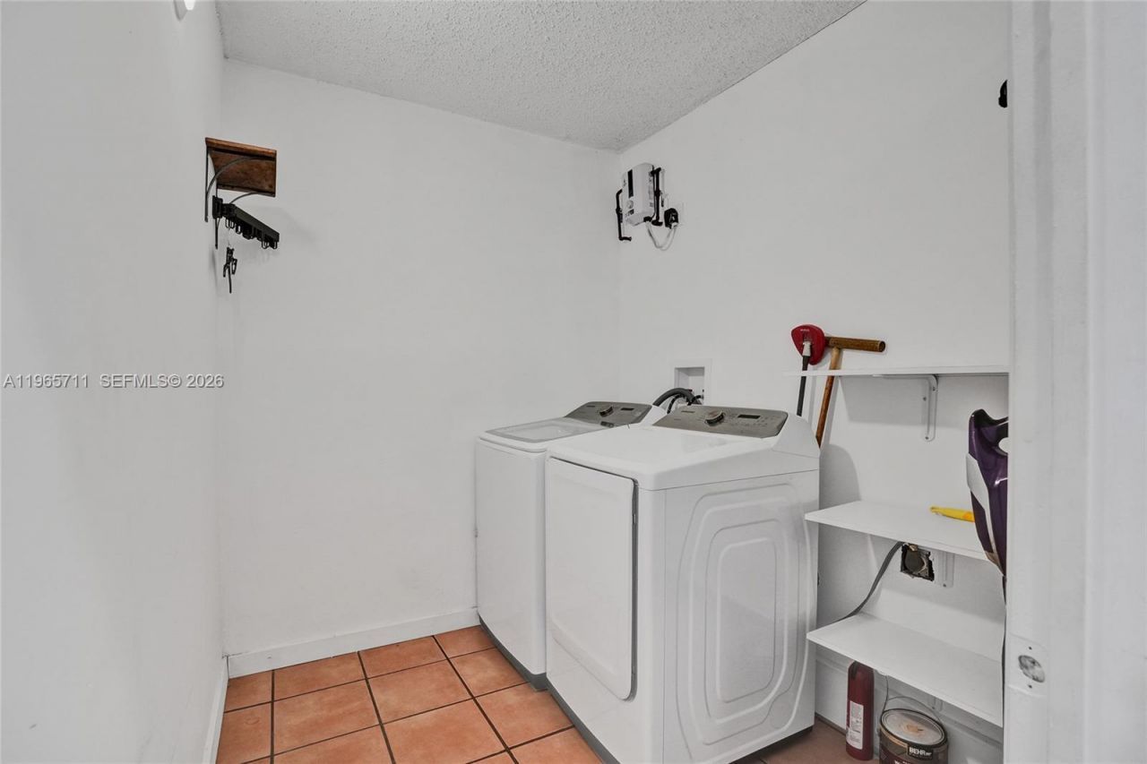 15502 SW 137th Pl, Miami, FL 33177 Photo