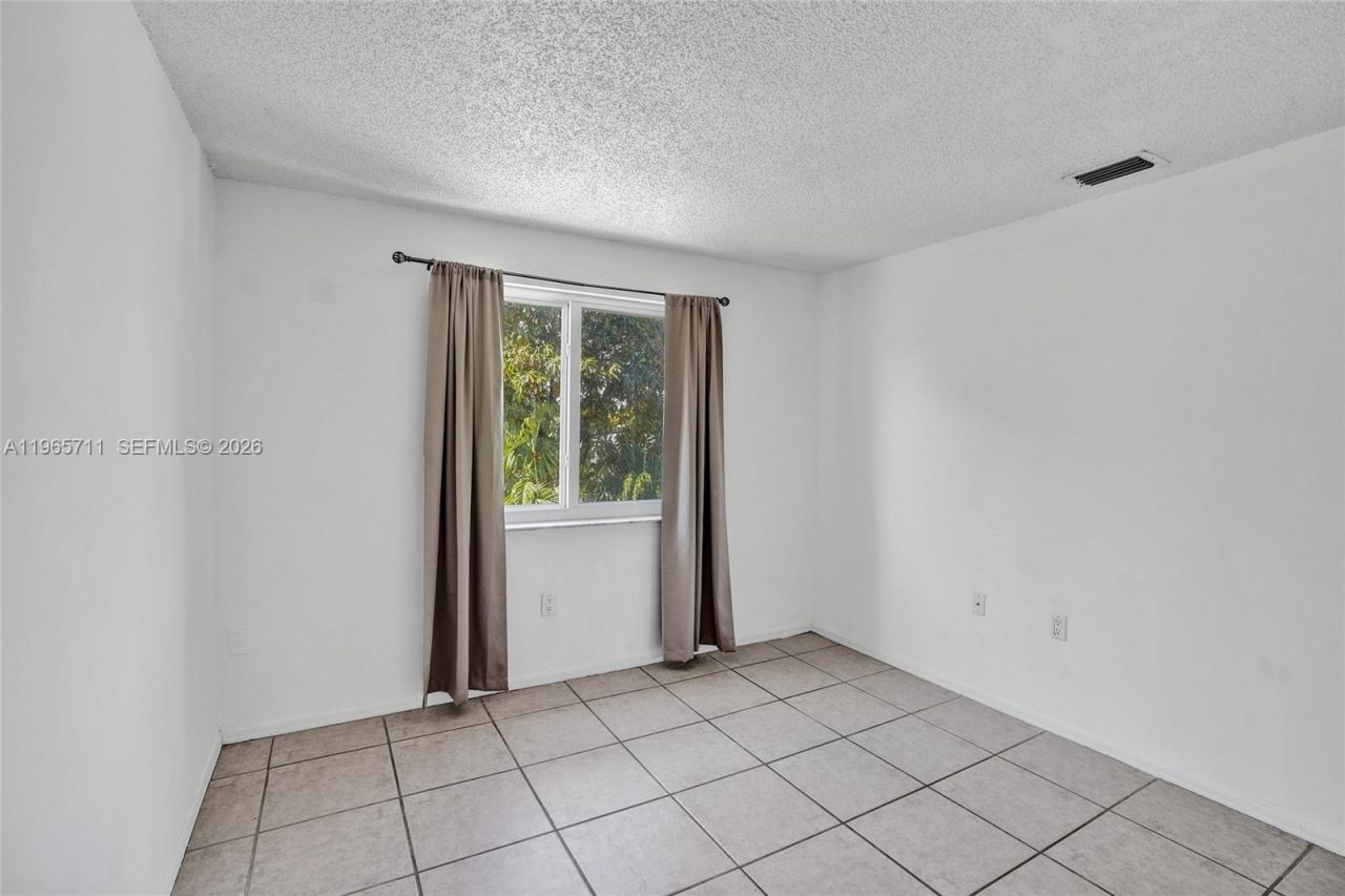 15502 SW 137th Pl, Miami, FL 33177 Photo