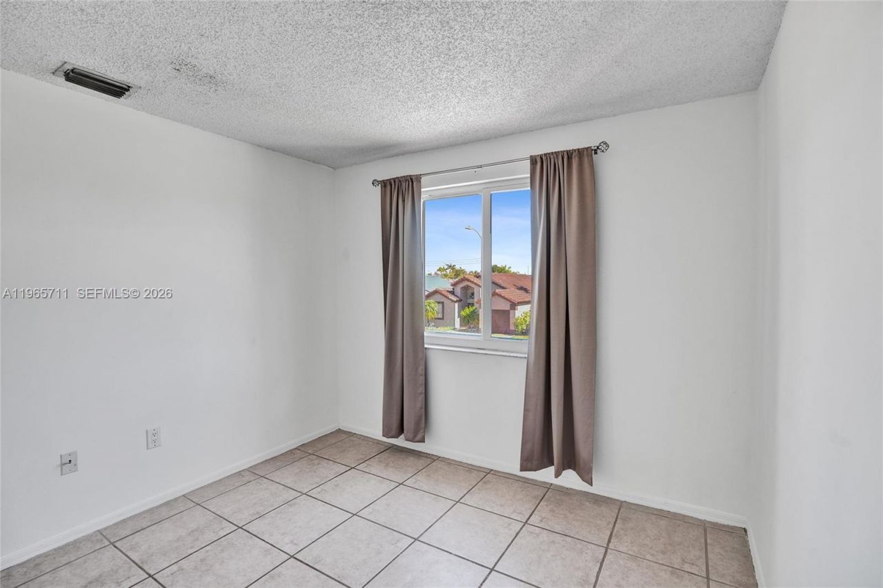 15502 SW 137th Pl, Miami, FL 33177 Photo