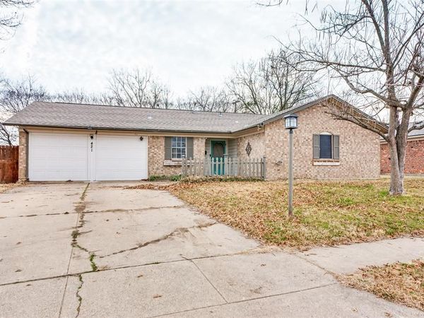 421 Smith Avenue, Everman, TX 76140