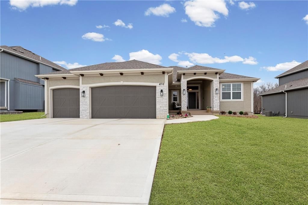 4712 NE 95th Terrace, Kansas City, MO 64156 Main Photo