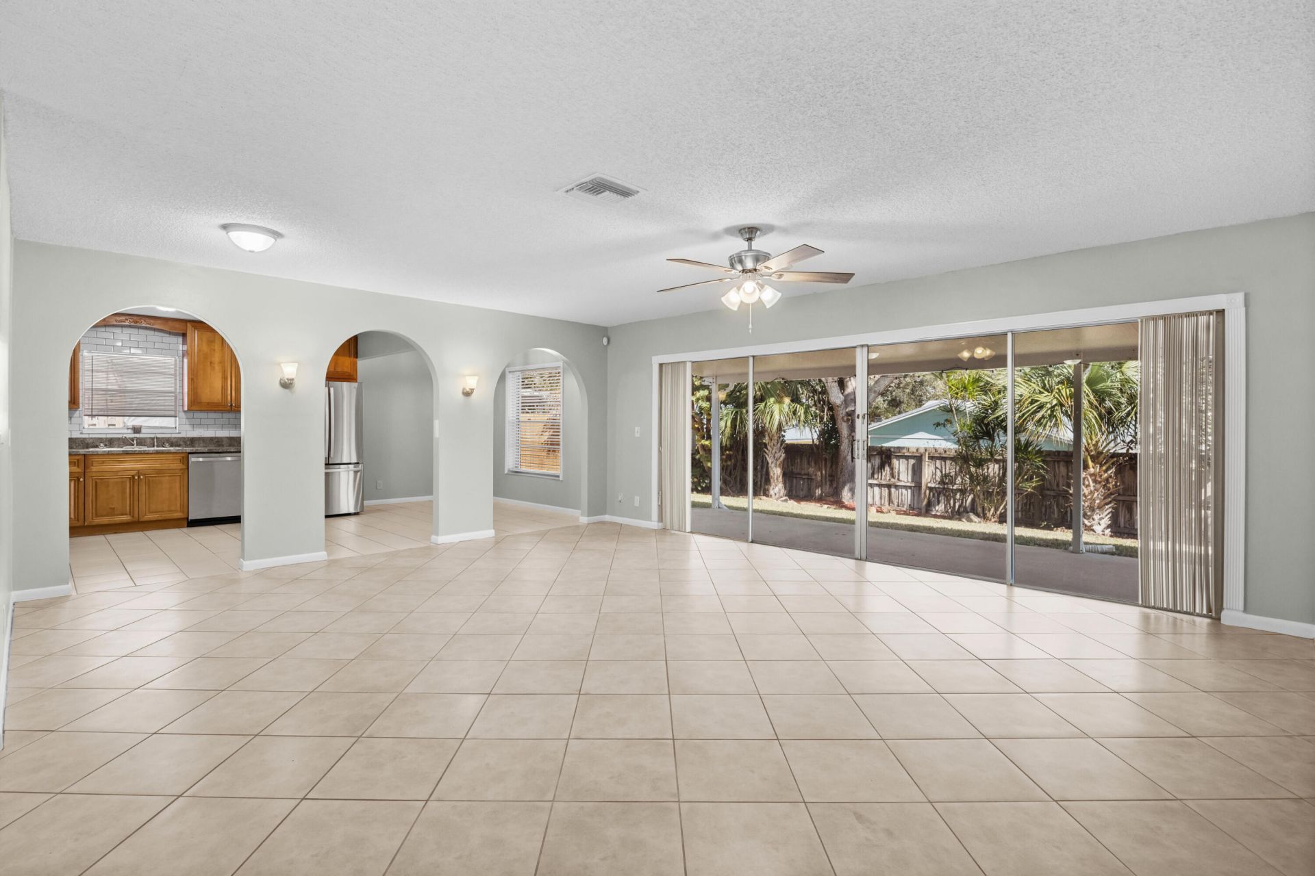 8993 SE Sandridge Avenue, Hobe Sound, FL 33455 Photo