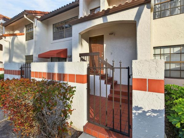 204 Lincoln Ct, Unit 204, Deerfield Beach, FL 33442
