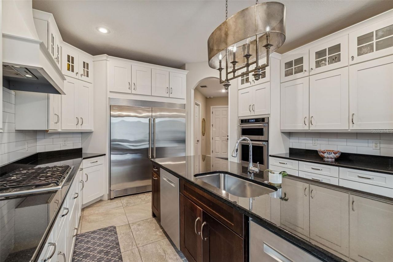 2906 W Hawthorne Road, Tampa, FL 33611 Photo