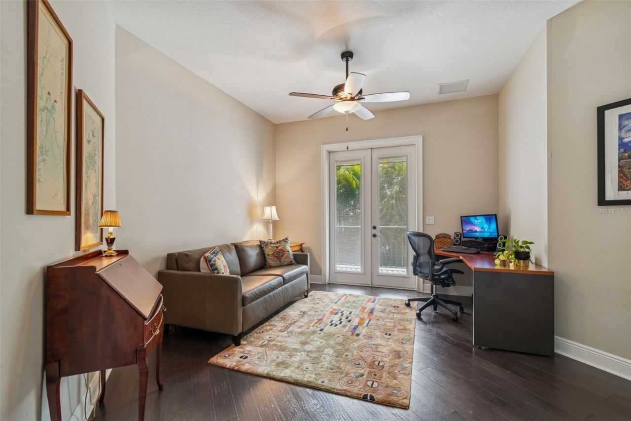 2906 W Hawthorne Road, Tampa, FL 33611 Photo