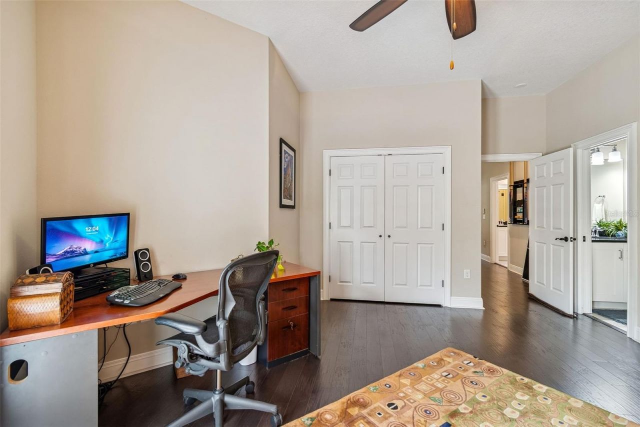 2906 W Hawthorne Road, Tampa, FL 33611 Photo