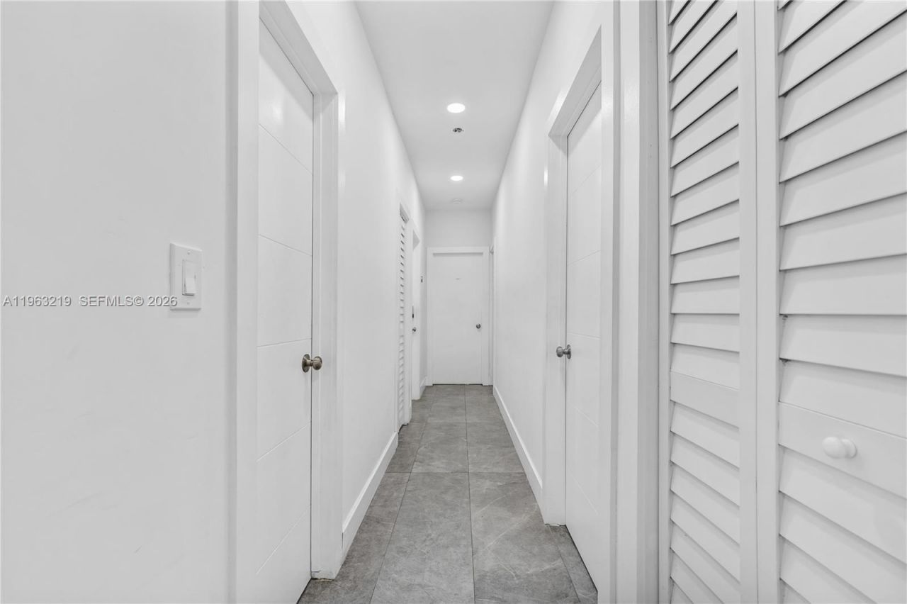 14651 SW 16th St, Davie, FL 33325 Photo