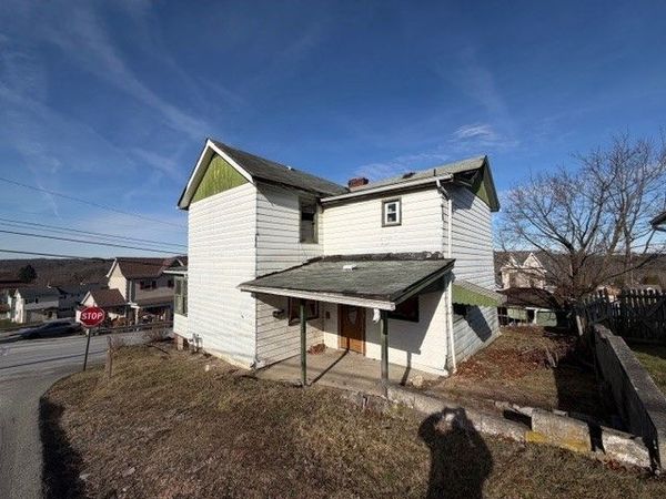 3385 Pike st, Herminie, PA 15774