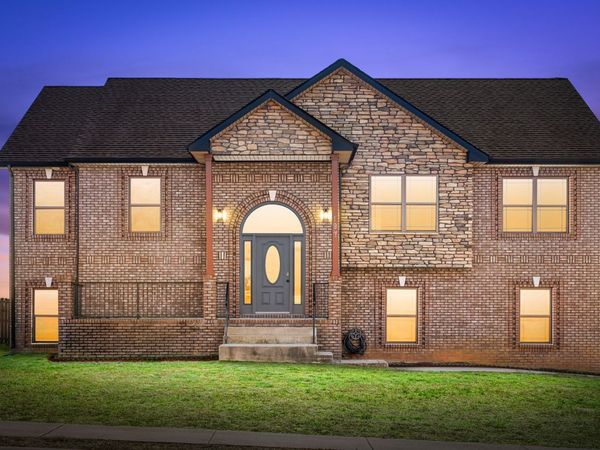 197 Union Camp Blvd, Clarksville, TN 37042