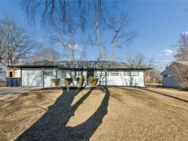 7706 E 110TH Street, Kansas City, MO 64134