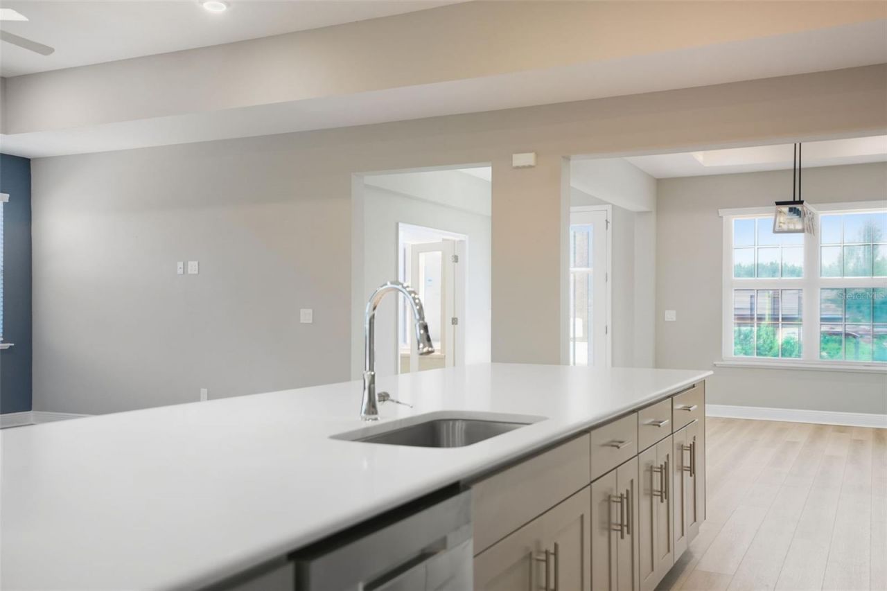 9667 Pantera Loop, Weeki Wachee, FL 34613 Photo