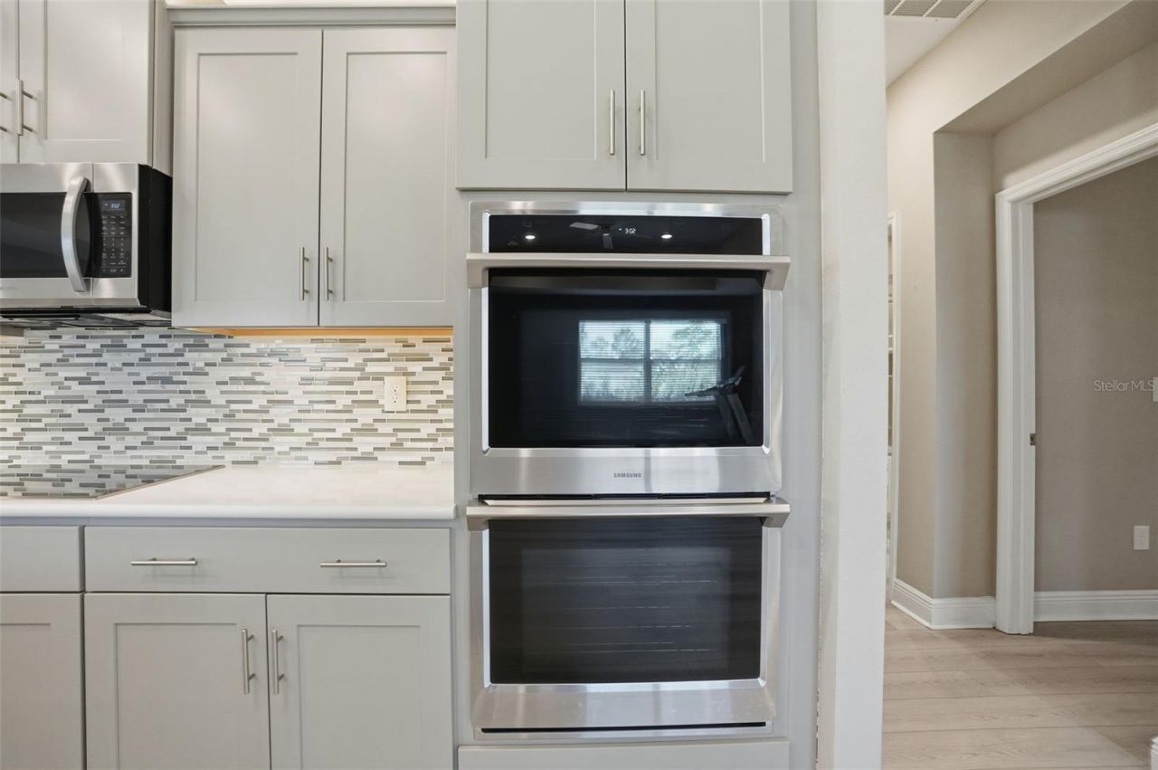 9667 Pantera Loop, Weeki Wachee, FL 34613 Photo