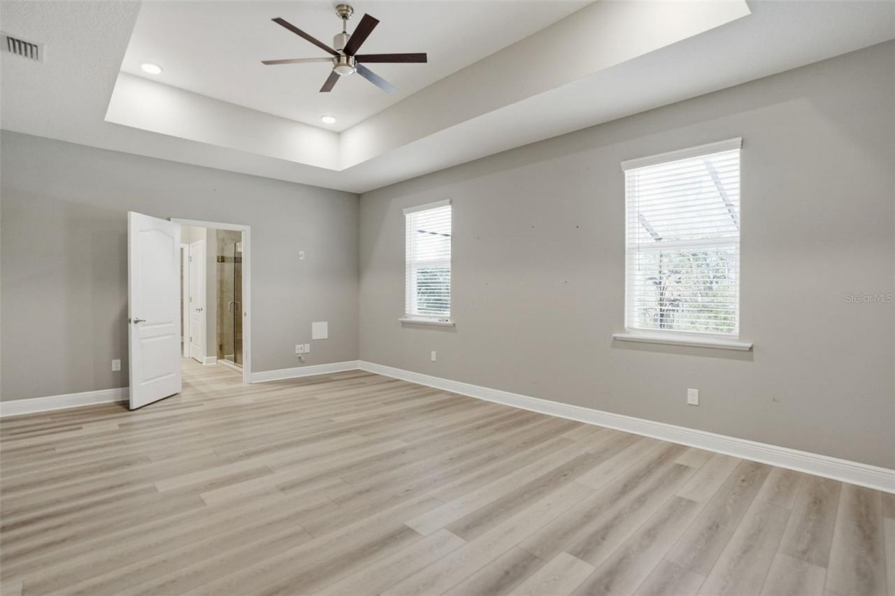 9667 Pantera Loop, Weeki Wachee, FL 34613 Photo