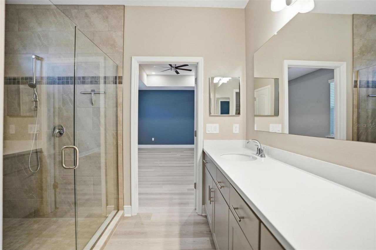 9667 Pantera Loop, Weeki Wachee, FL 34613 Photo