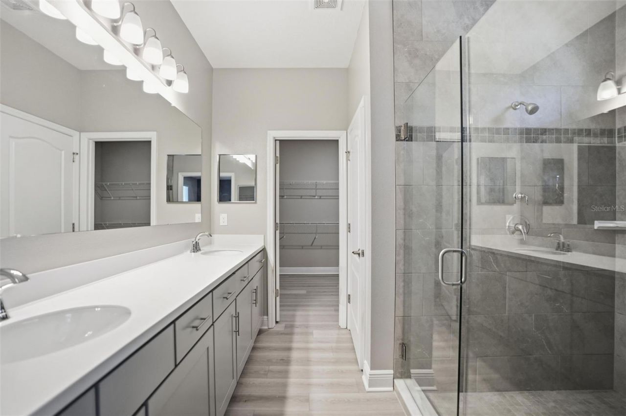 9667 Pantera Loop, Weeki Wachee, FL 34613 Photo