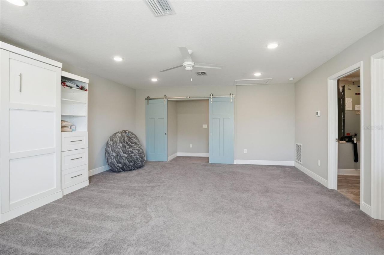 9667 Pantera Loop, Weeki Wachee, FL 34613 Photo