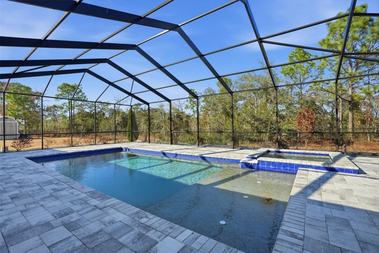 9667 Pantera Loop, Weeki Wachee, FL 34613 Photo