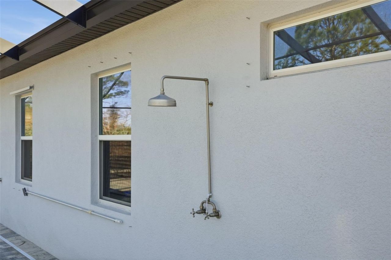 9667 Pantera Loop, Weeki Wachee, FL 34613 Photo