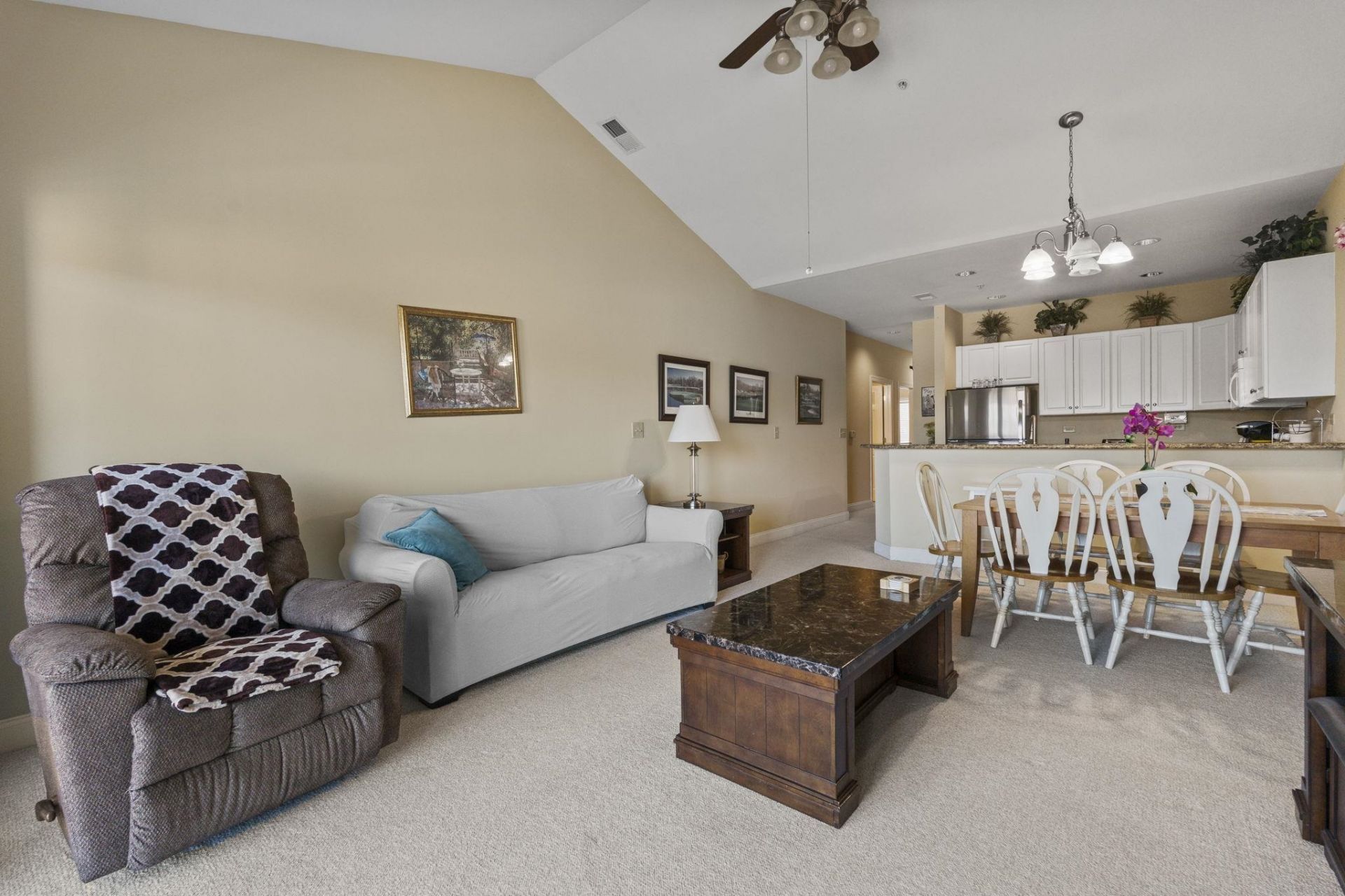 1033 World Tour Blvd. Photo 17